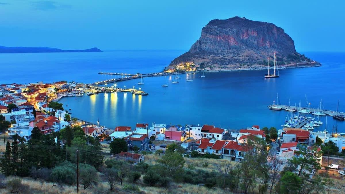 Pablito House-Seaview Monemvasia Nests Екстер'єр фото